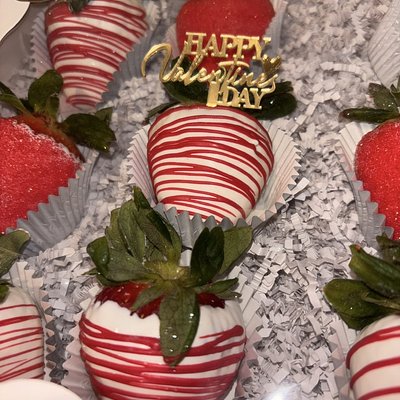 6ct Dipped Berries