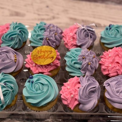 Deluxe Cupcakes 
