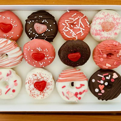 Mini Donut Cakes With Hearts And Sprinkles (one Dozen)