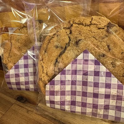 Chocolate Chip Cookies 6 Ct. 5.5 Oz.