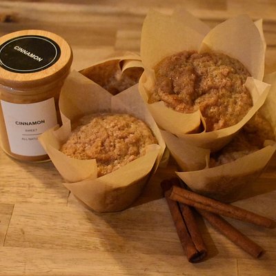6 Cinnamon Muffins