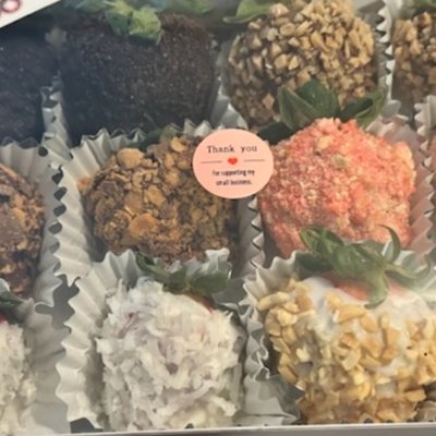 Chocolate Covered Strawberries /w Toppings (12ct)