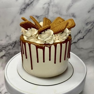 Vegan Cookie Butter Cake