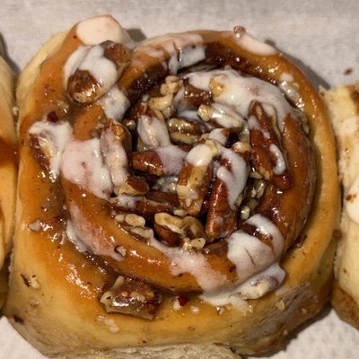 Pecans Sticky Roll