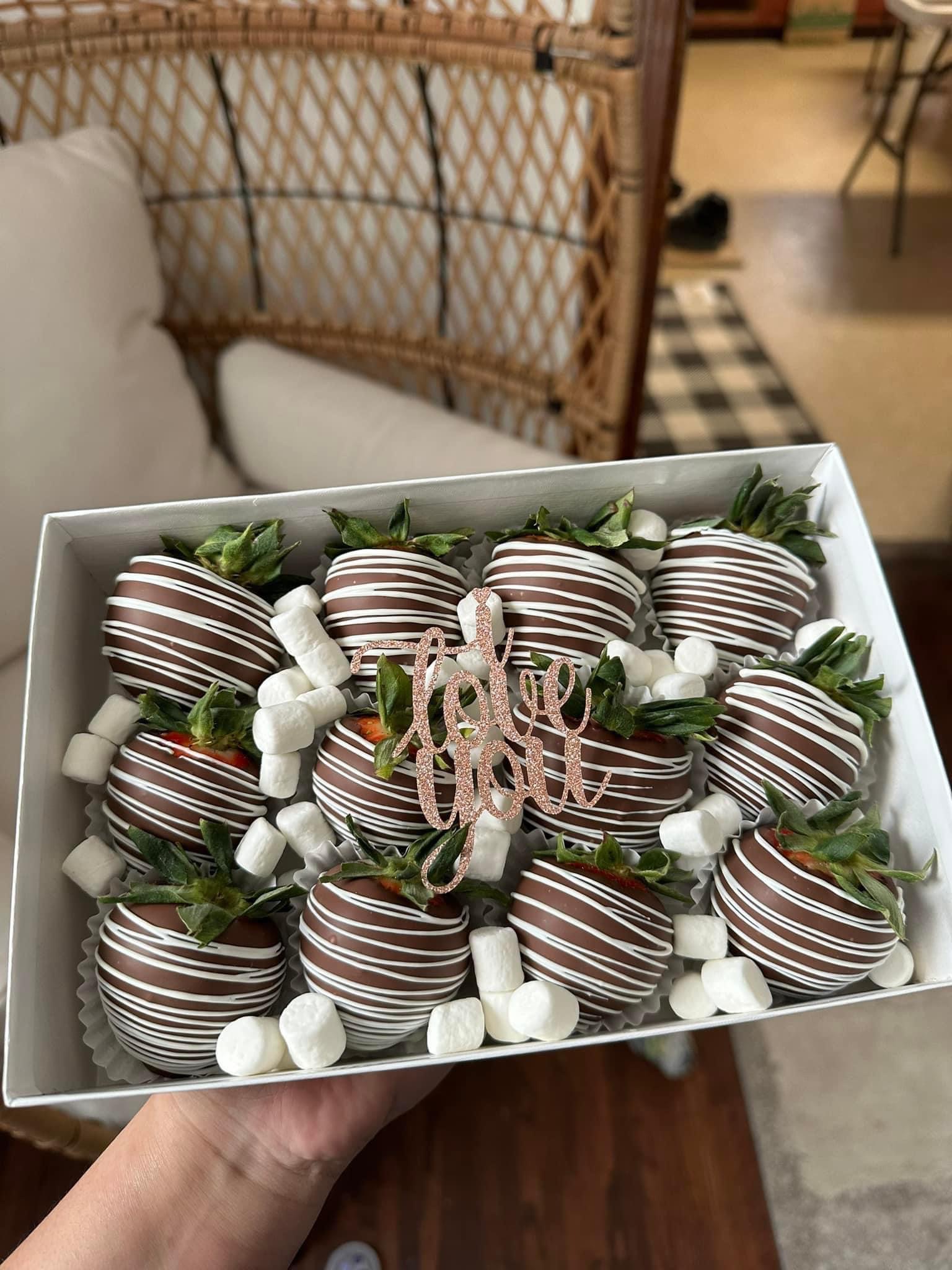 Regular Dozen Strawberries