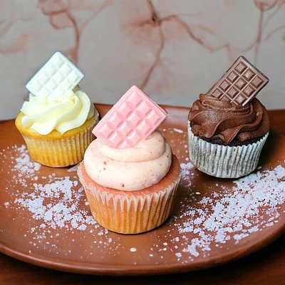 Classic Flavor Cupcakes 