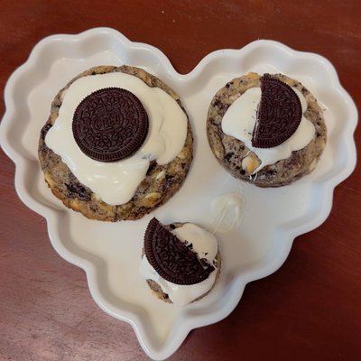 Cookies & Cream Queen Sourdough Cookies- Single 3oz OR 6oz