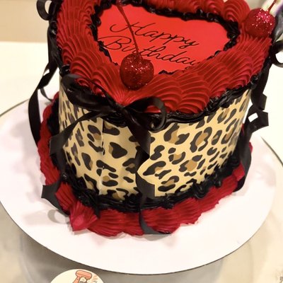 6” 2 Layer Heart Cake -14 -15 Servings 