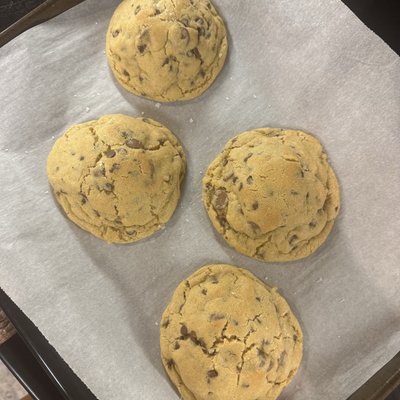 6 oz. Double Chip Cookies!