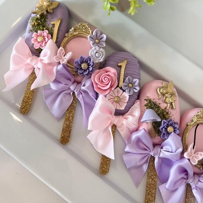 Luxury Cakesicles 