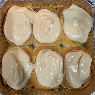 Cinnamon Rolls (1/2 Dozen)