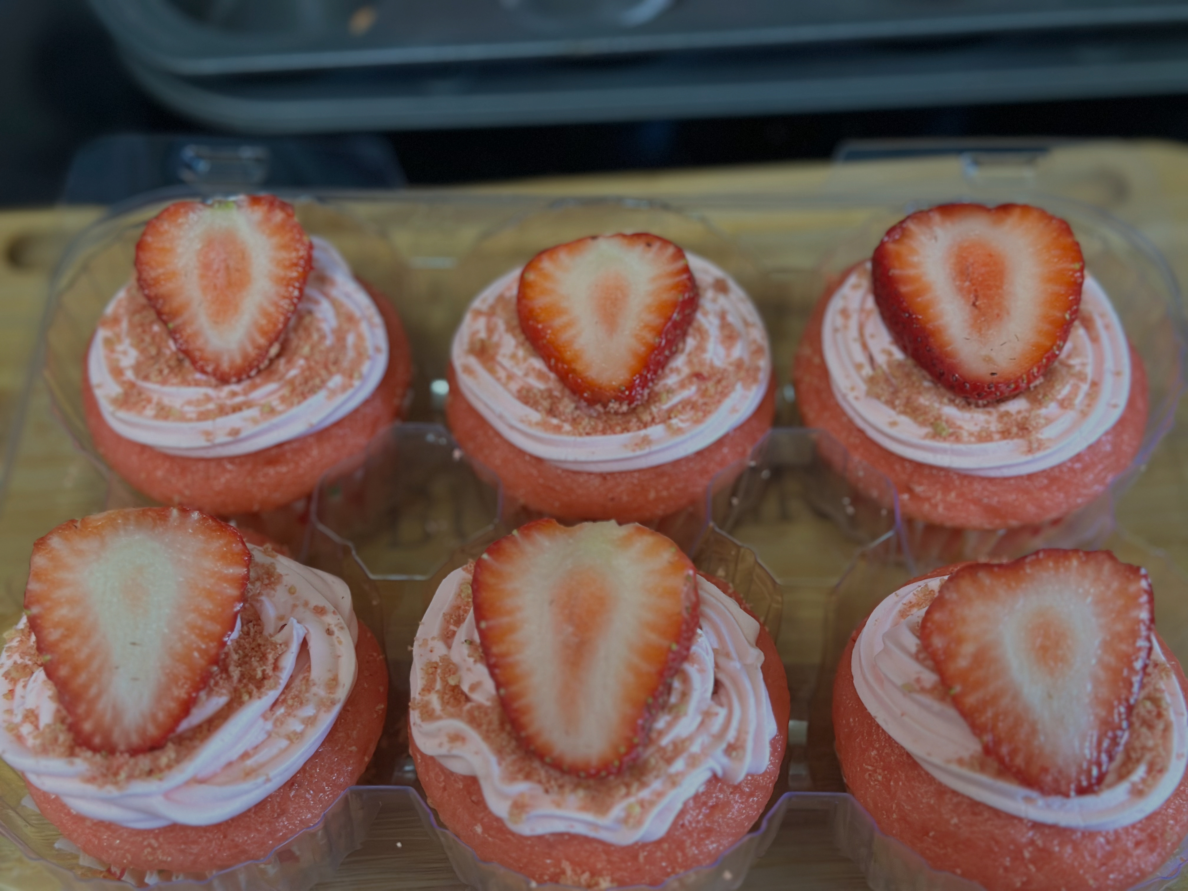 Plain Cupcakes ( Half Dozen - 6 )