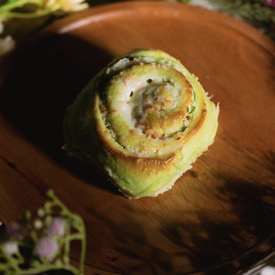 8pc Coconut Pandan Rolls