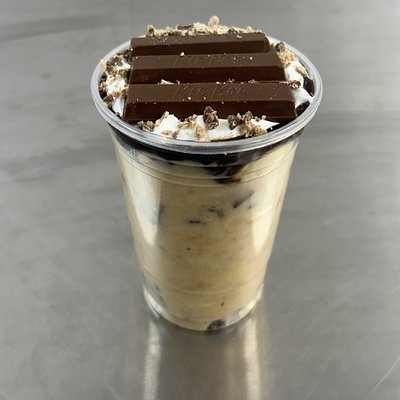 16oz Kit Kat Banana Pudding 