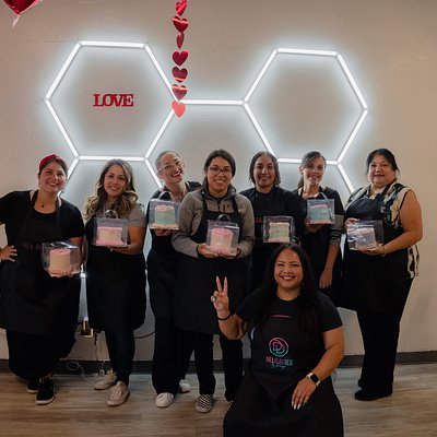 Private Party Group Cake Decorating Class