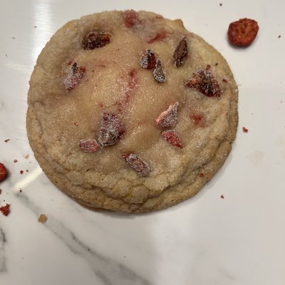 Strawberry Cheesecake Sugar Cookies