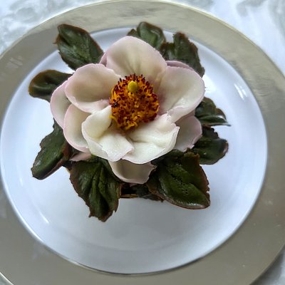 Custom 7 Cupcake Magnolia Bouquet 