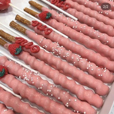 Pretzel Rods / Per Dozen