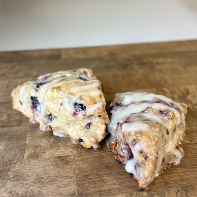Sourdough Blueberry Lemon Scones 