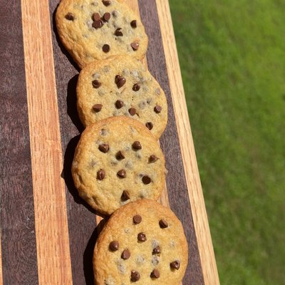 1 Dozen Of Chocolate Chip Cookies 