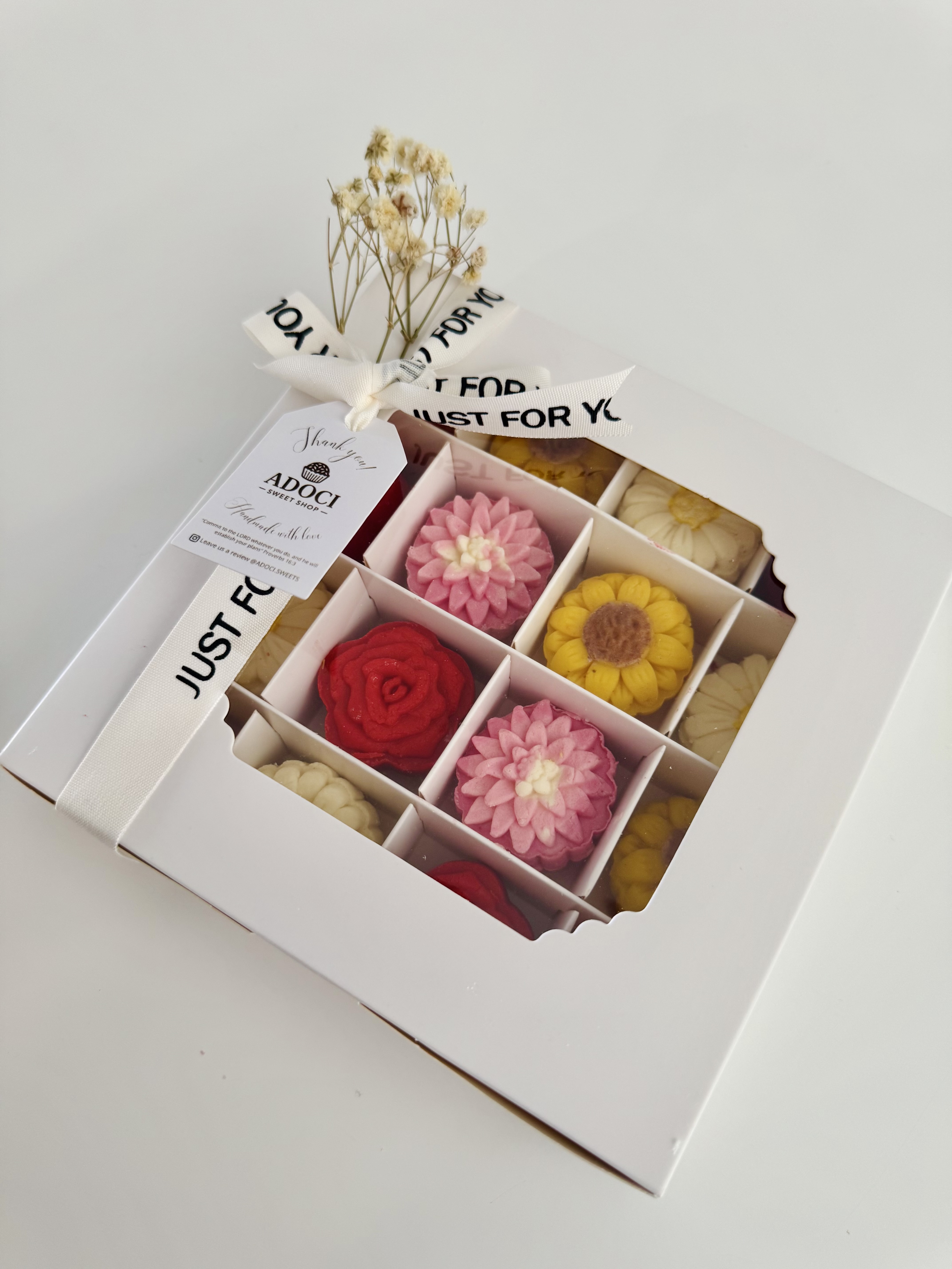 Valentine’s Flowers Brigadeiro Gourmet -  Box (24ct)