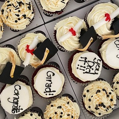 24 Cupcakes 
