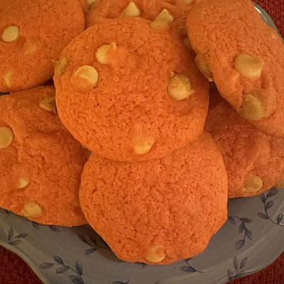Strawberry Milkshake Cookies 