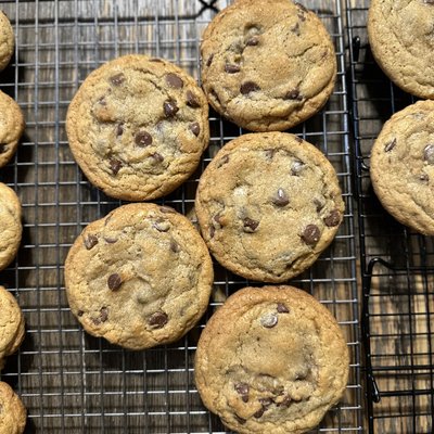 Half Dozen - Large Brown Butter Chocolate Chip
