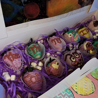 Dozen Themed Character Strawberries 🎀