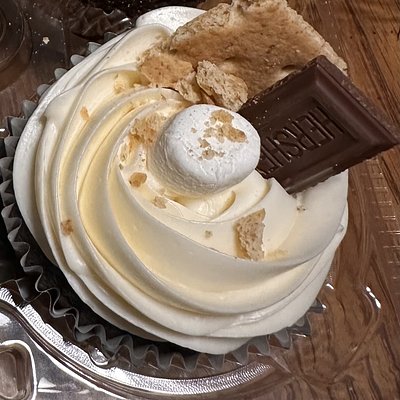 S’Mores Cupcakes (12 Pack)