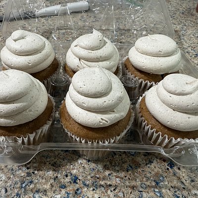 Carrot Cake Cupcakes W/ Spiced Buttercream 