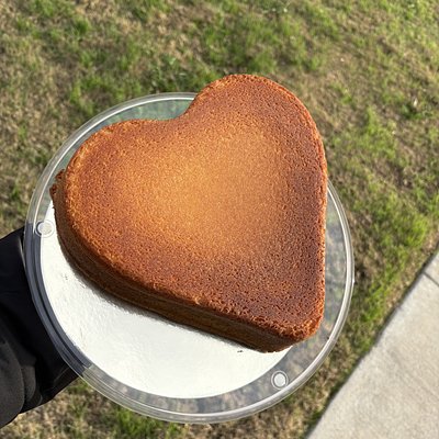 9” Heart Cake