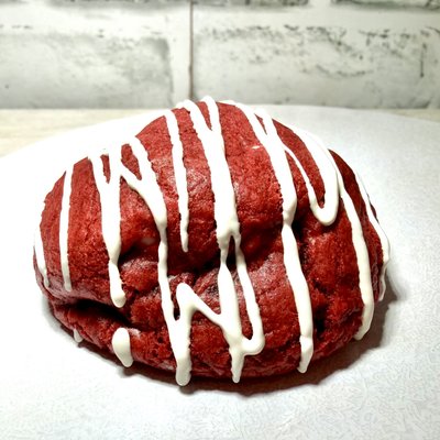 Red Velvet With Drizzle