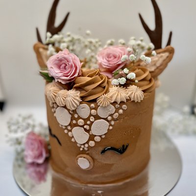 Custom Cakes