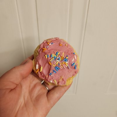 Sugar Cloud Sourdough Cookie With Butter Cream Frosting - Box Of 6