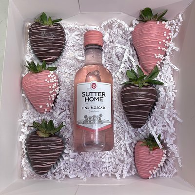 6 Chocolate Covered Strawberries With Wine