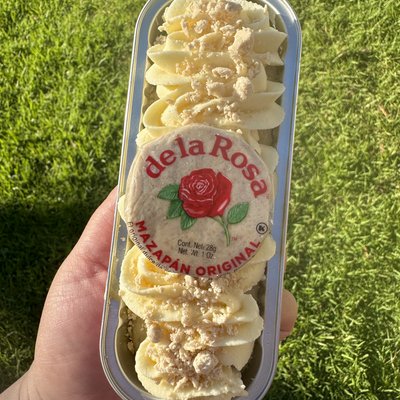Mazapan Cake