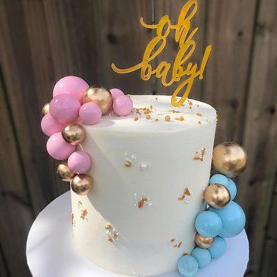 Gender Reveal Cake 