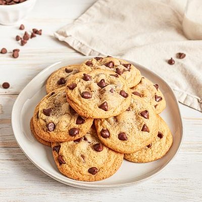 Chocolate Chip Classic Cookie