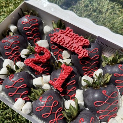 1 Dozen CUSTOM Chocolate Covered Strawberries 