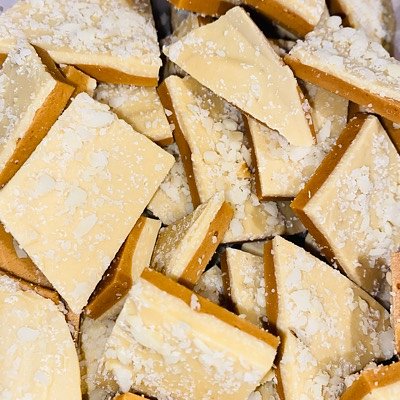 4oz Milk Tea & Macadamia Nuts