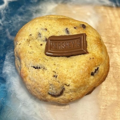Gourmet Chocolate Chip Cookie