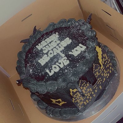 8” Round Custom Cakes