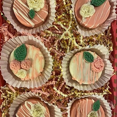 Chocolate Covered Oreo’s ( Mold’s Are Additional Cost)
