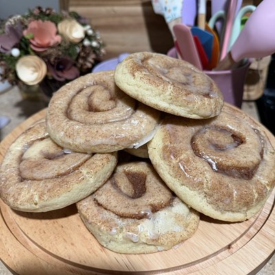 Cinnamon Roll Cookies 