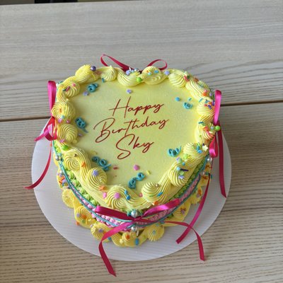 8 Inch Heart Cake