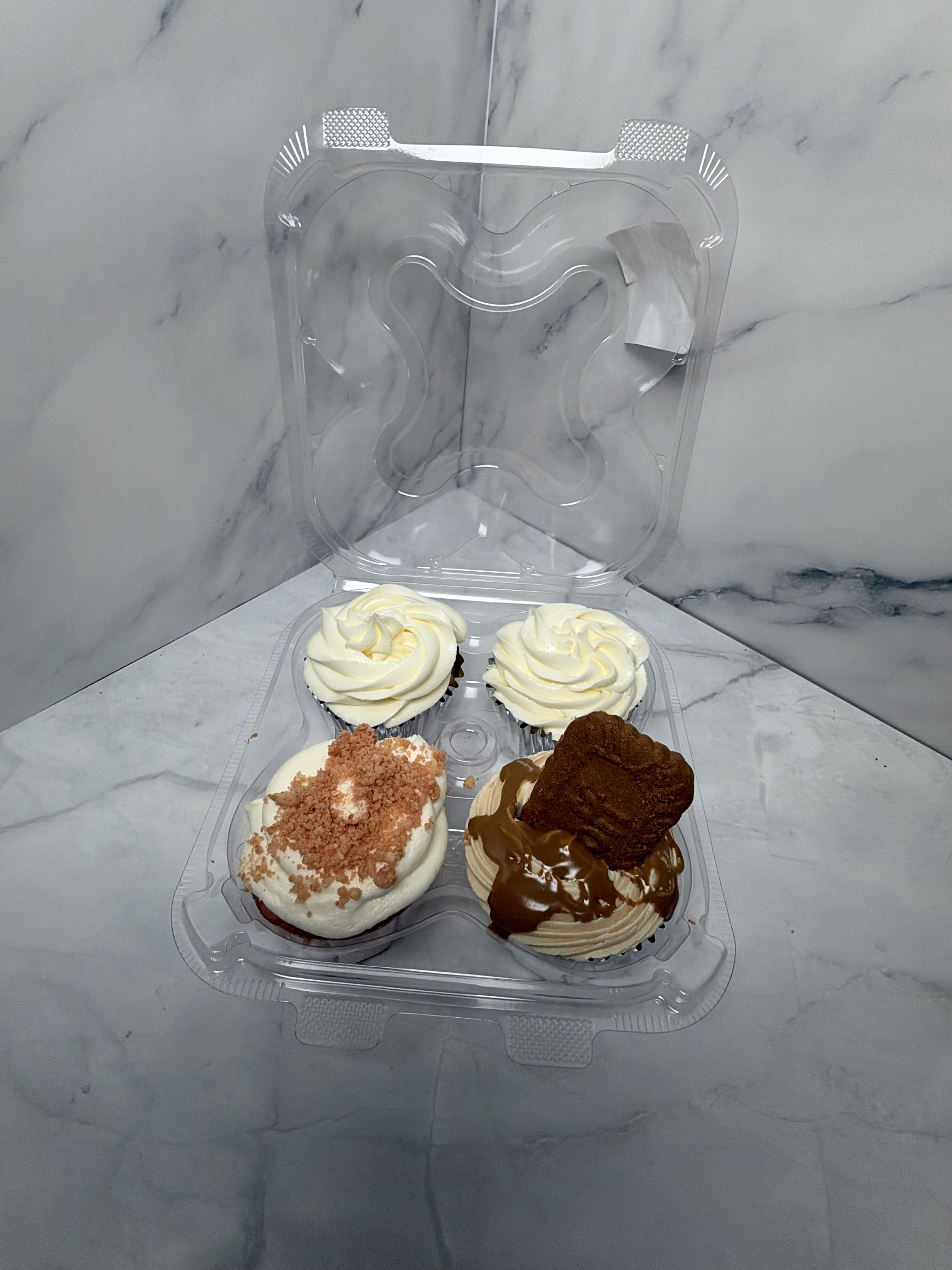 Assorted 4CT Cupcakes 