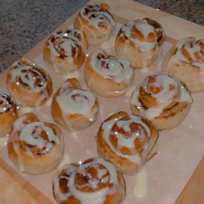 Cinnamon Rolls 