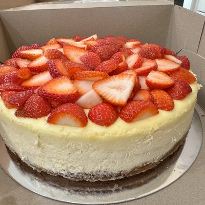 Cheesecake With Graham Crack Or Cookie Crust