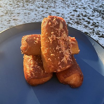 Strawberry Crunch Pretzels 